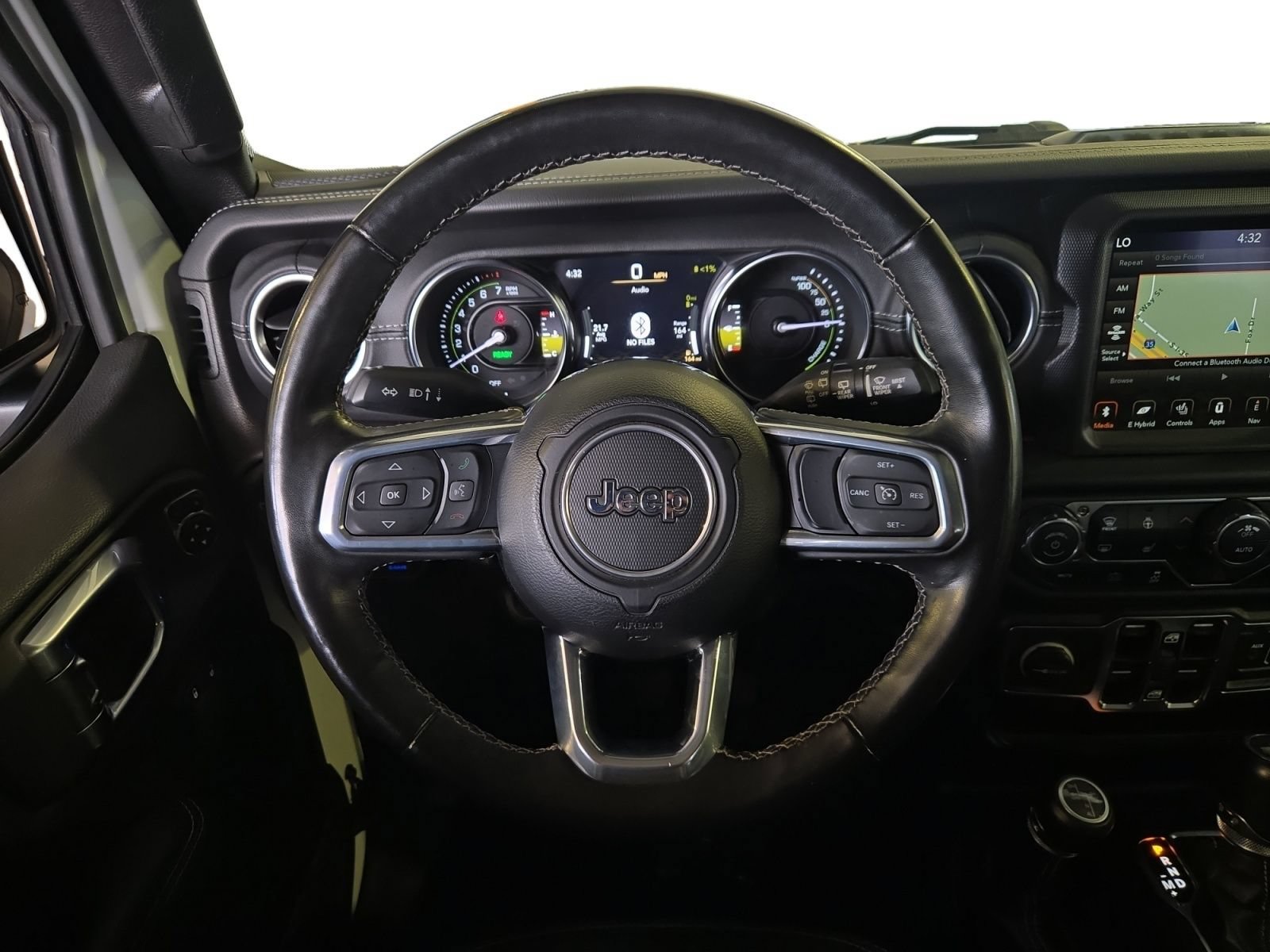 Used 2023 Jeep Wrangler Unlimited Sahara w/ Cold Weather Group AWD/4WD image 18