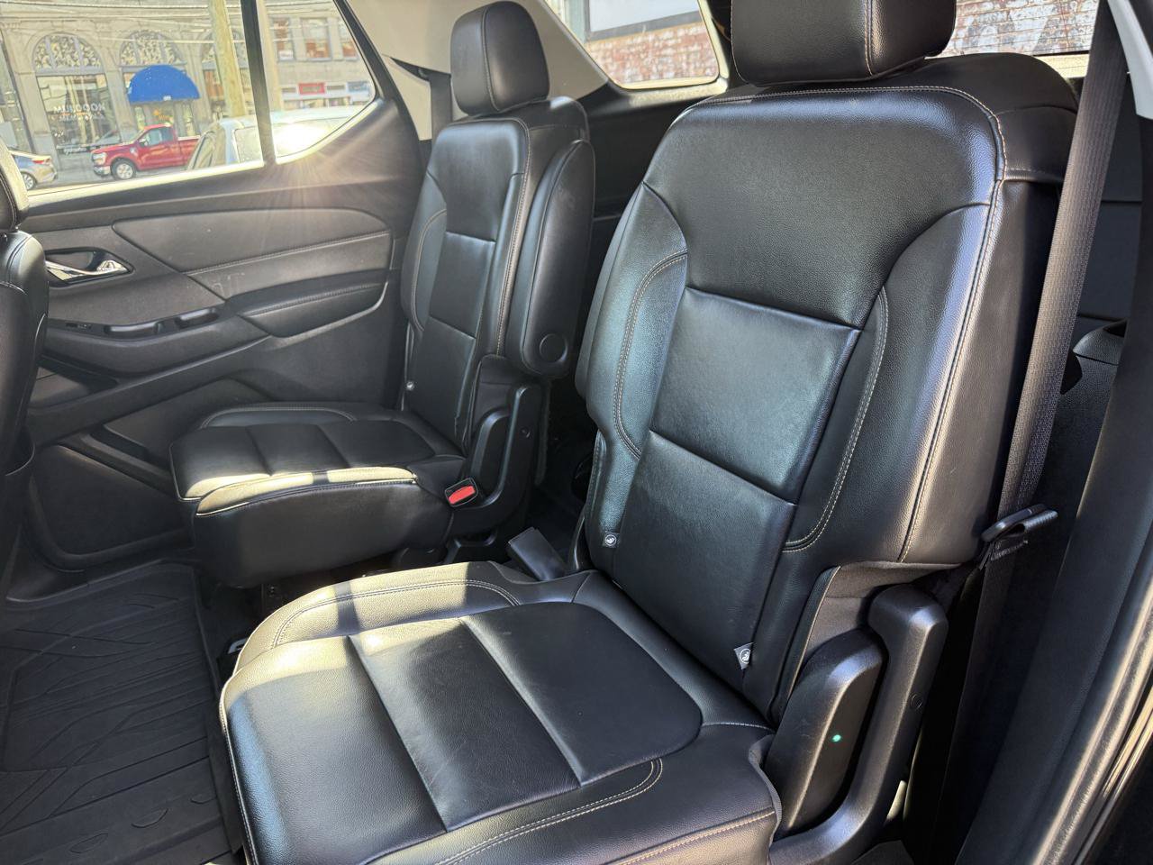 Used 2021 Chevrolet Traverse RS w/ LPO, Floor Liner Package AWD/4WD image 7