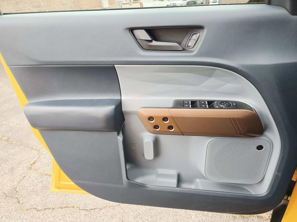 Used 2023 Ford Maverick Lariat w/ Lariat Luxury Package image 36