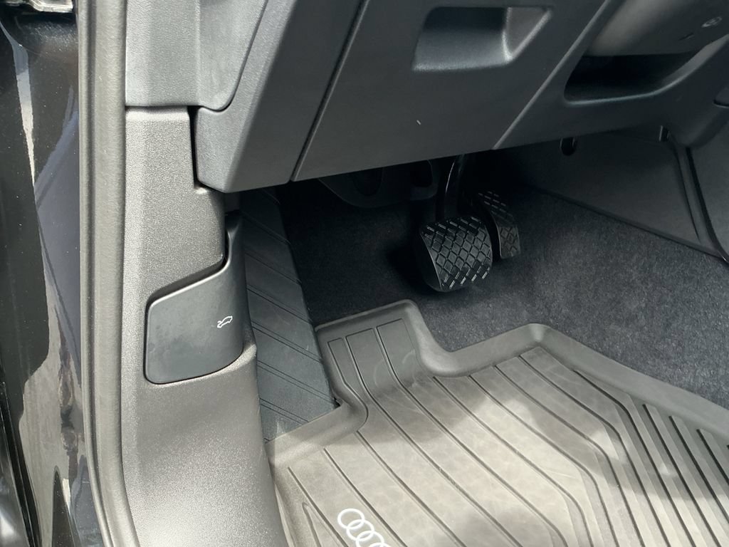 Used 2025 Audi Q5 Premium Plus AWD/4WD image 29