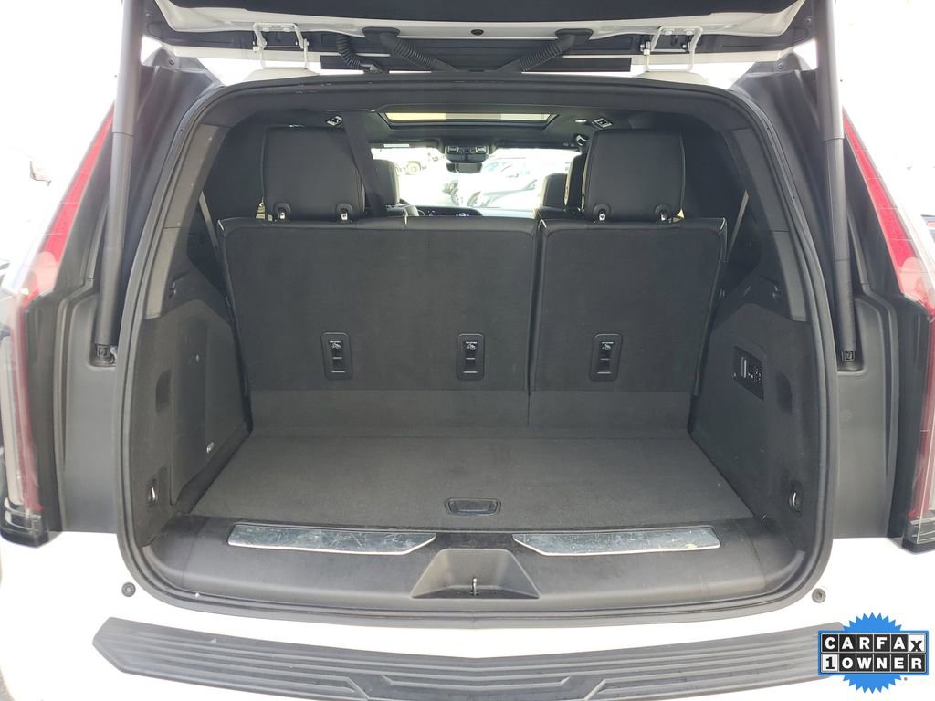 Used 2023 Cadillac Escalade Premium Luxury image 9