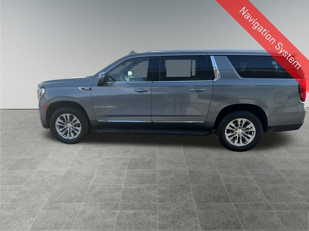 Used 2022 GMC Yukon XL SLT w/ SLT Luxury Package AWD/4WD image 3