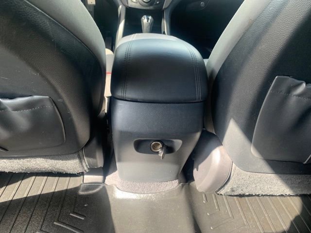 Used 2017 Hyundai Santa Fe Sport image 32