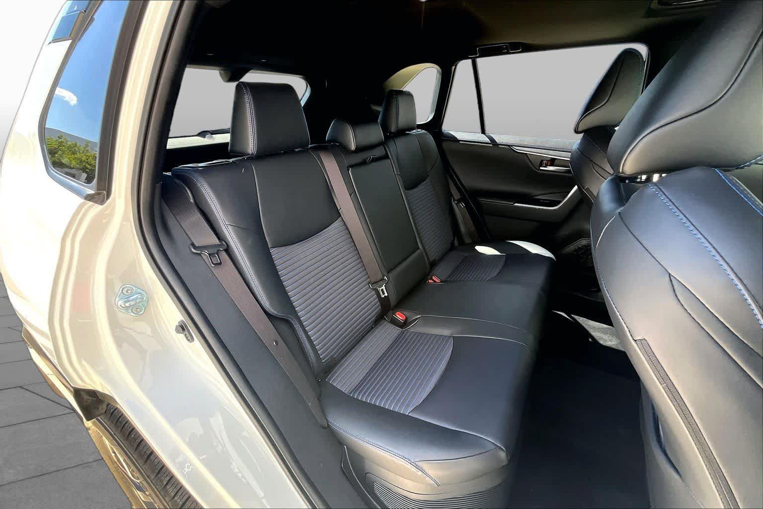 Used 2020 Toyota RAV4 XSE AWD/4WD image 20