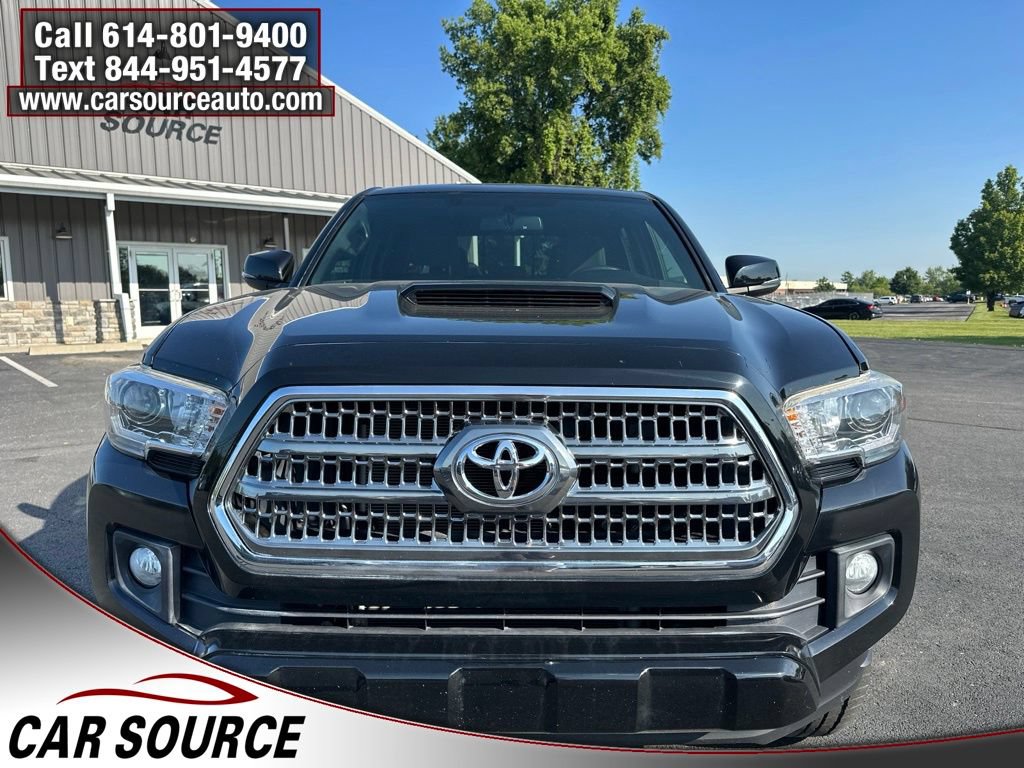 Used 2017 Toyota Tacoma TRD Sport w/ Tow Package (A/T) AWD/4WD image 13