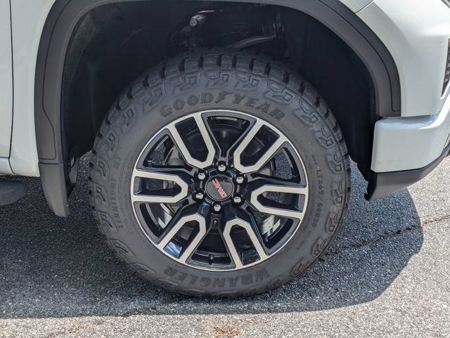 New 2026 GMC Sierra 1500 AT4 w/ AT4 Premium Package AWD/4WD image 12