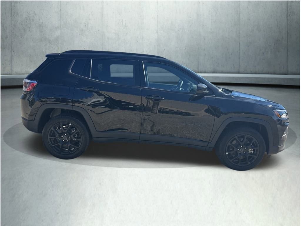 New 2025 Jeep Compass Latitude w/ Sun & Sound Group image 3