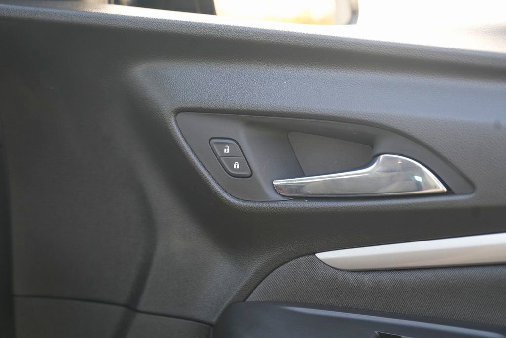 Used 2022 Chevrolet Bolt EUV LT image 32