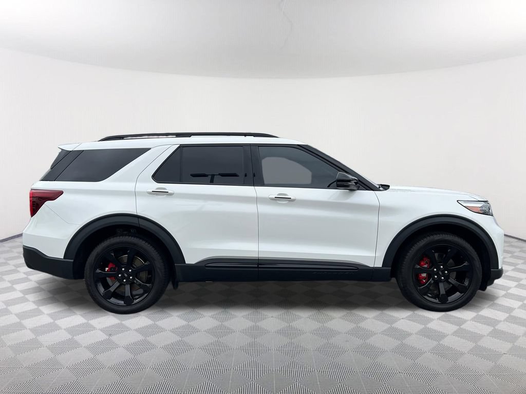 Used 2024 Ford Explorer ST w/ Equipment Group 401A AWD/4WD image 4
