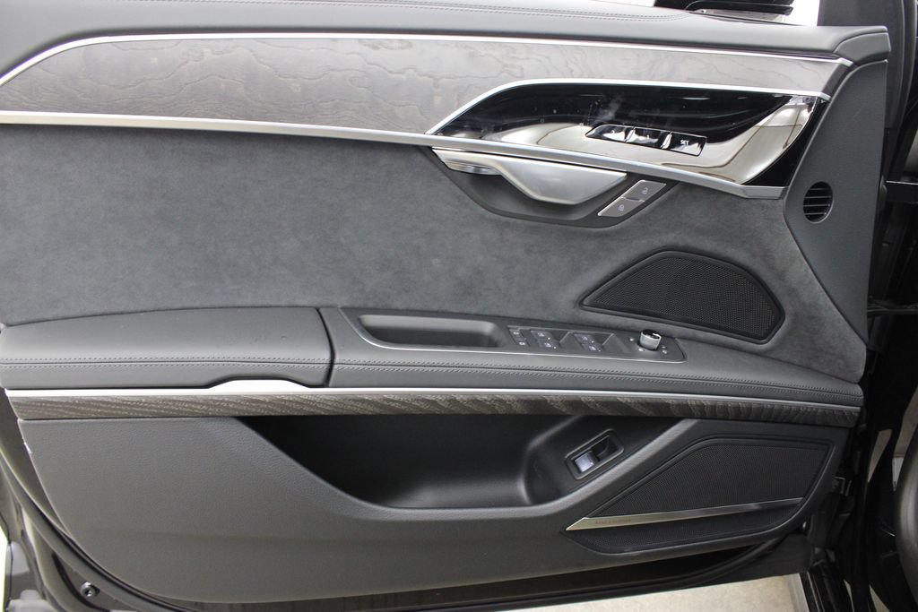 New 2026 Audi A8 L 3.0T AWD/4WD image 17