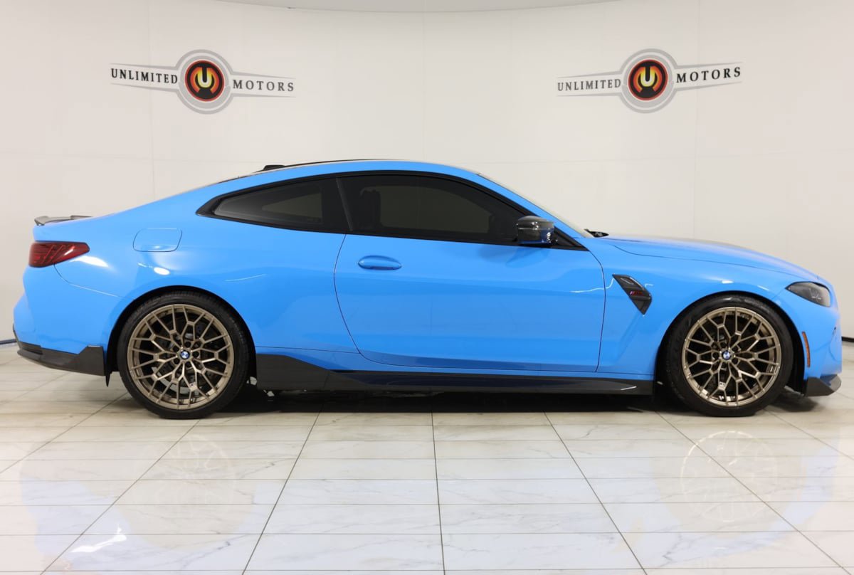 Used 2025 BMW M4 CS AWD/4WD image 2