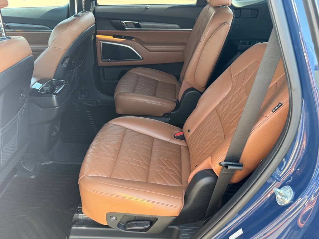 Used 2024 Kia Telluride AWD image 10