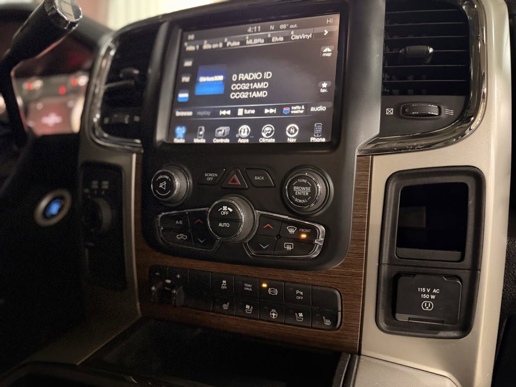 Used 2015 RAM 2500 Laramie w/ Convenience Group image 18