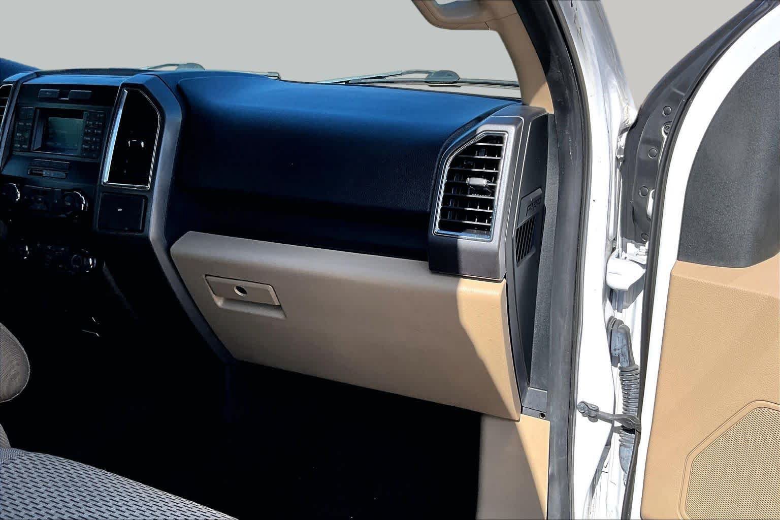 Used 2016 Ford F150 XLT RWD image 19