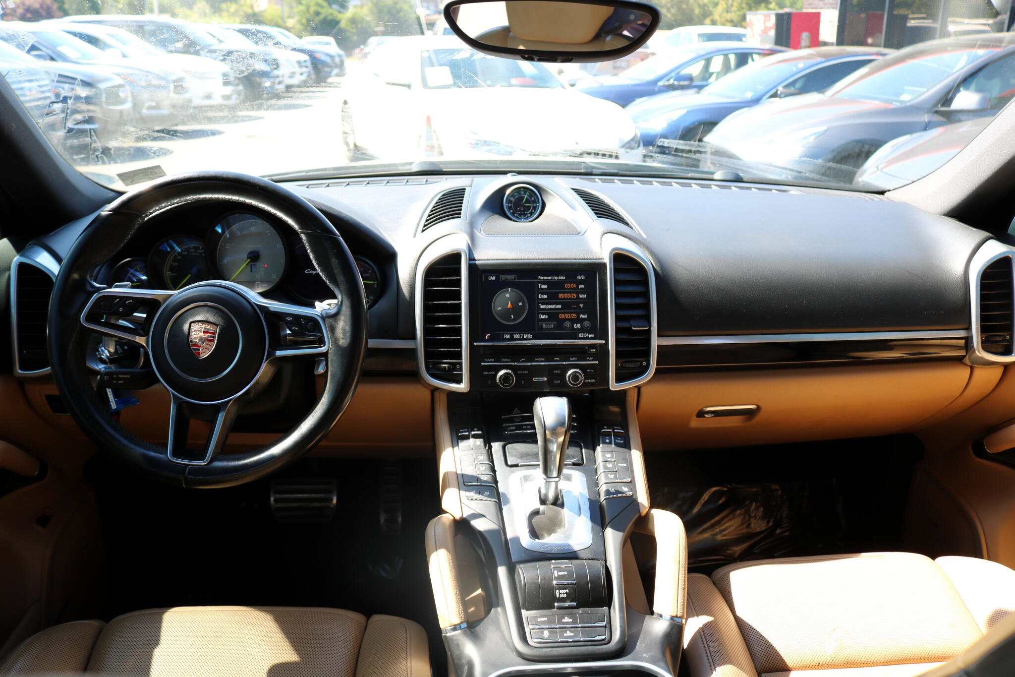 Used 2015 Porsche Cayenne S w/ Premium Package image 37