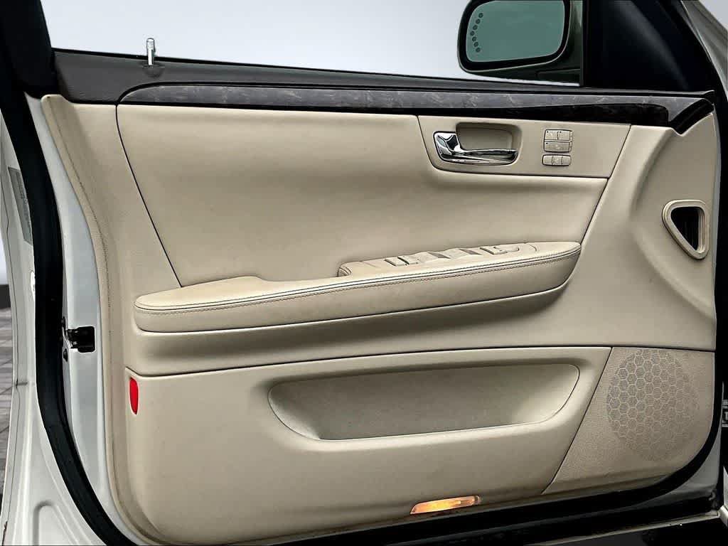 Used 2008 Cadillac DTS FWD image 21