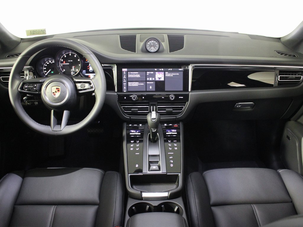 New 2026 Porsche Macan image 20