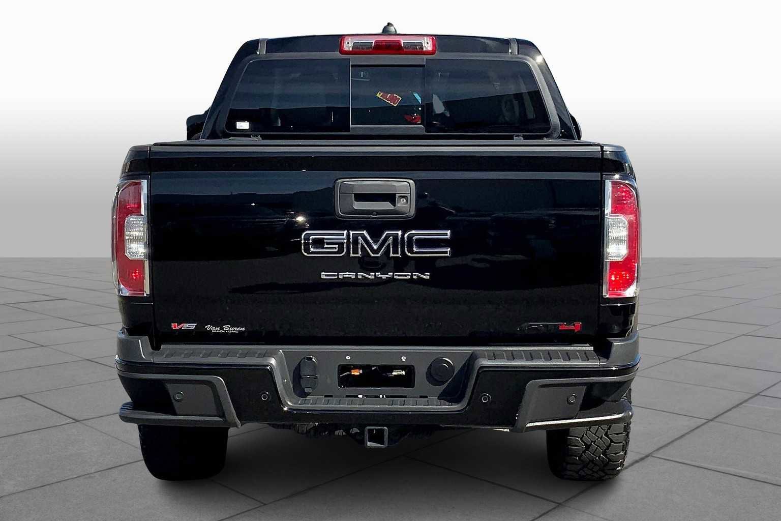 Certified 2022 GMC Canyon AT4 w/ Trailering Package image 4