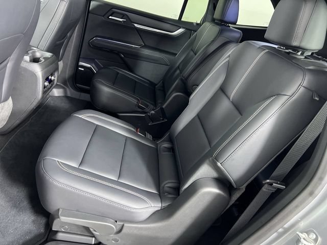 Used 2026 GMC Acadia Elevation w/ Elevation Premium Package FWD image 25