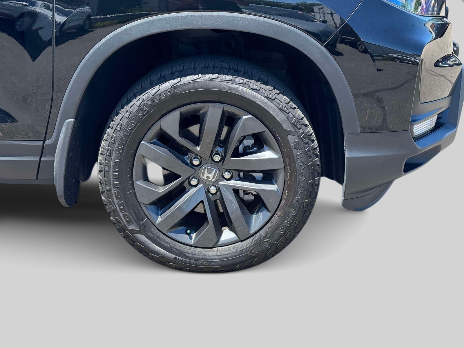 Certified 2025 Honda Ridgeline Sport image 6