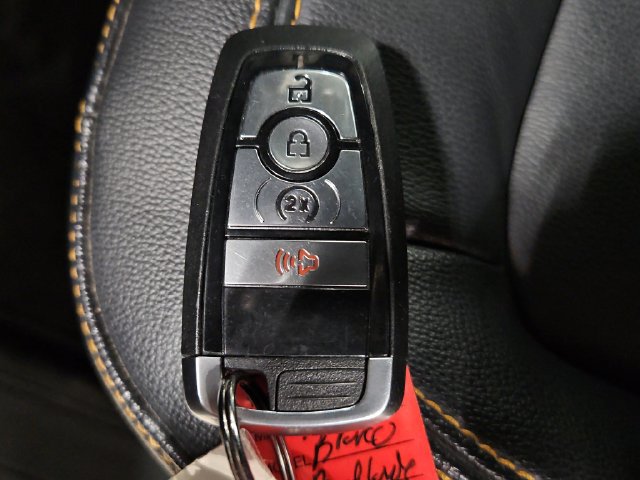 Certified 2024 Ford Bronco Badlands AWD/4WD image 28