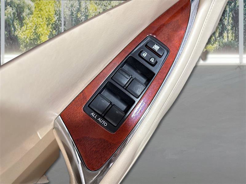 Used 2011 Lexus ES 350 image 30