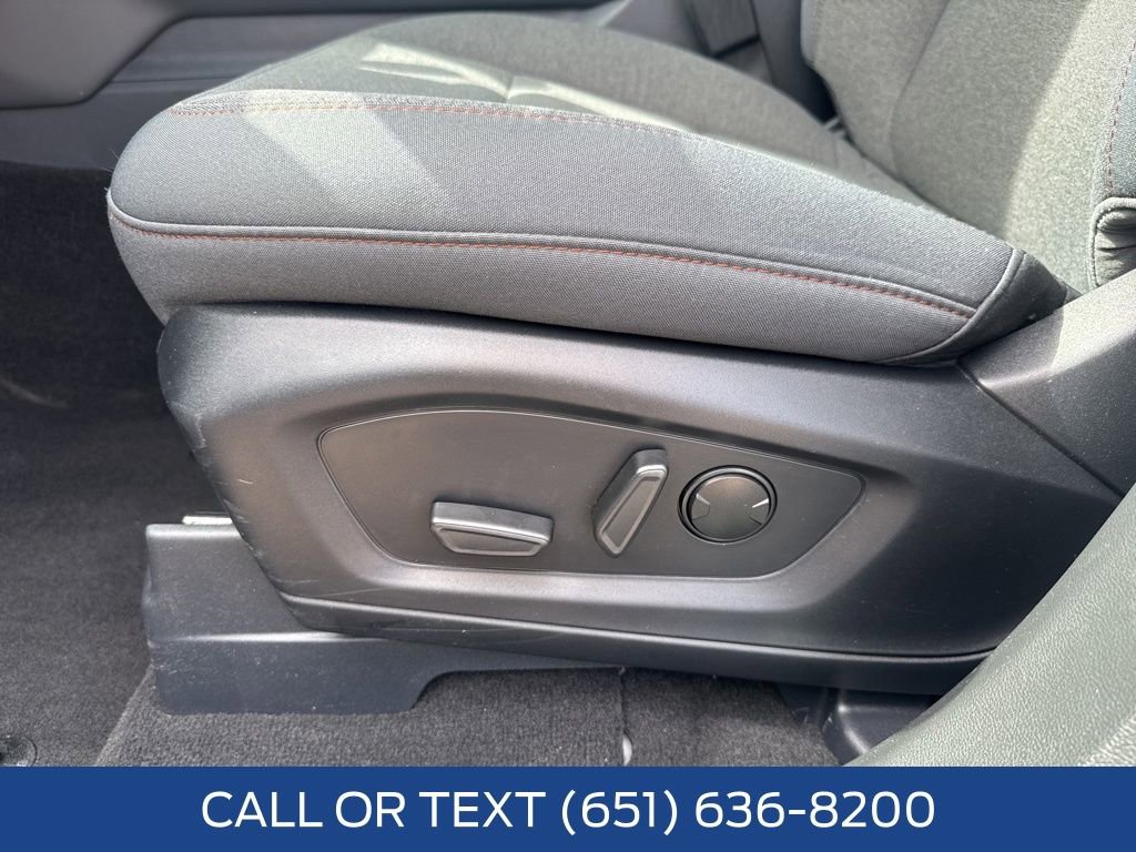 Used 2025 Ford Explorer Active AWD/4WD image 27