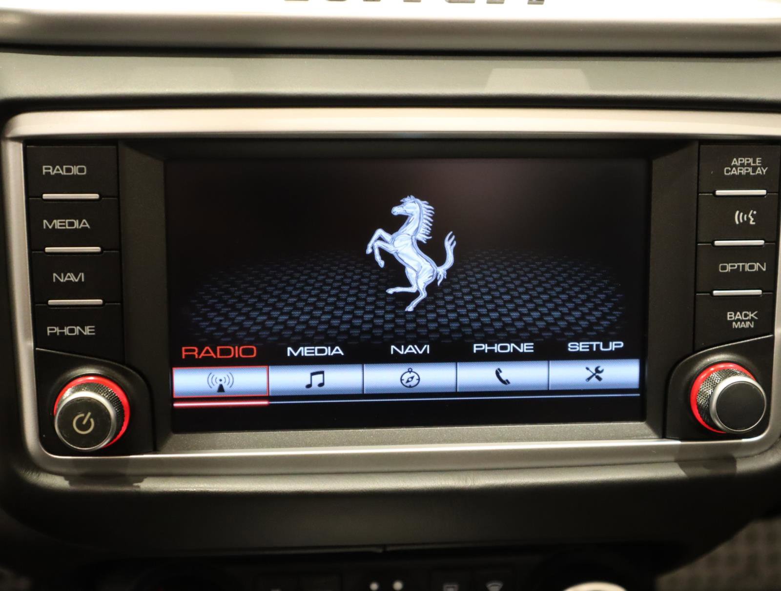 Used 2016 Ferrari California T image 33