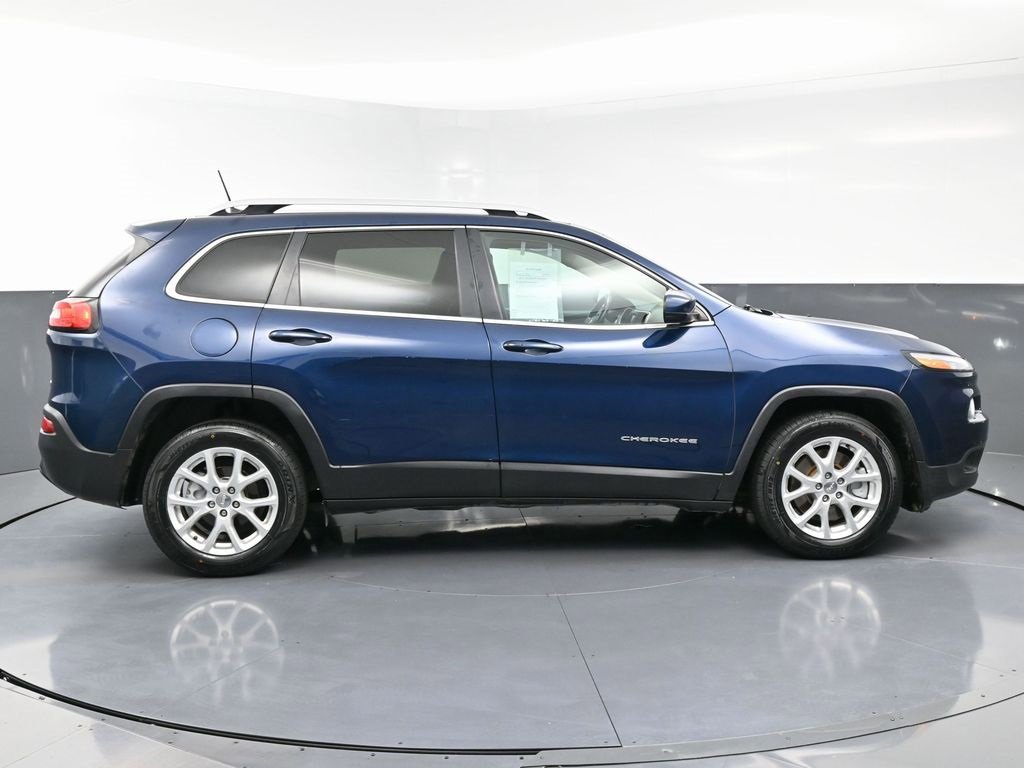 Used 2018 Jeep Cherokee Latitude Plus image 8