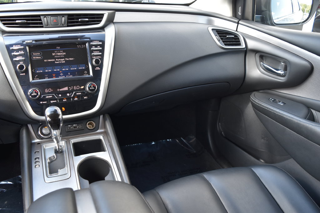 Used 2023 Nissan Murano SV FWD image 13