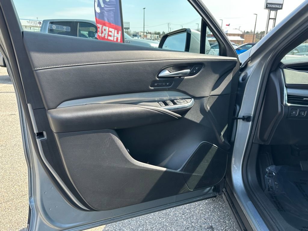 Certified 2023 Cadillac XT4 Premium Luxury image 23