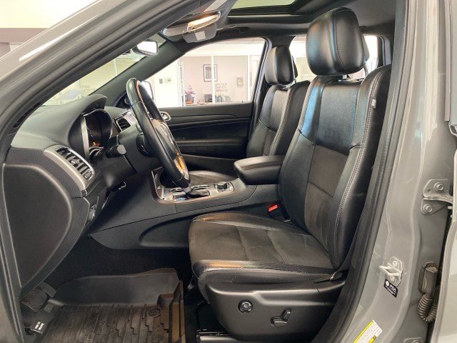 Used 2022 Jeep Grand Cherokee Laredo X AWD/4WD image 16