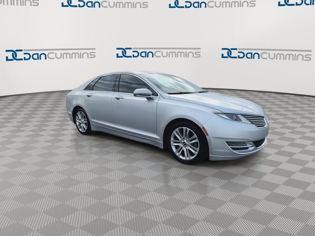 Used 2016 Lincoln MKZ w/ Equipment Group 200A Select FWD image 2