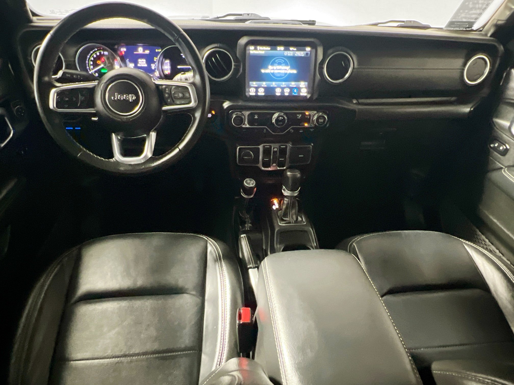 Used 2022 Jeep Wrangler Unlimited Sahara w/ Safety Group AWD/4WD image 29