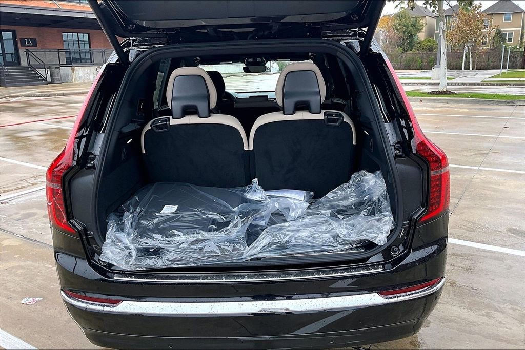 New 2026 Volvo XC90 T8 Core w/ Protection Package Premier image 45