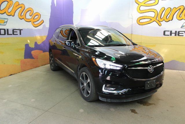Used 2021 Buick Enclave Essence image 3
