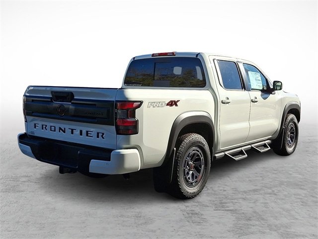 New 2025 Nissan Frontier PRO-4X w/ Black Accent Package image 4