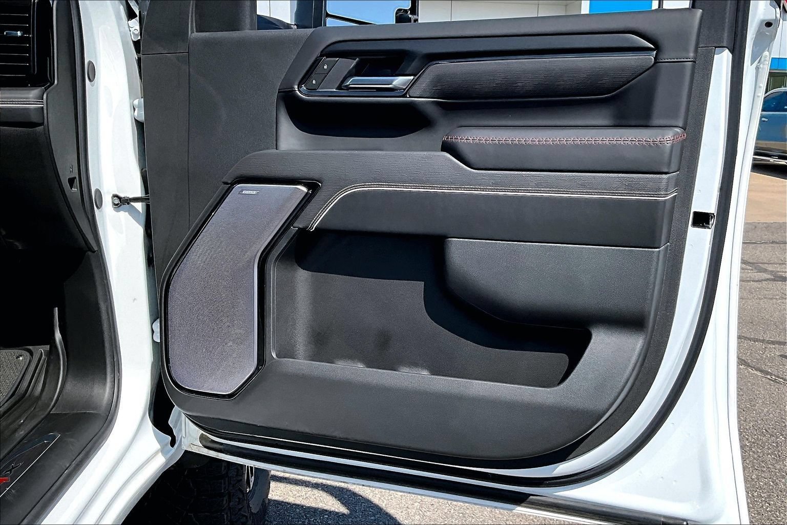 Used 2025 GMC Sierra 2500 AT4X AWD/4WD image 19