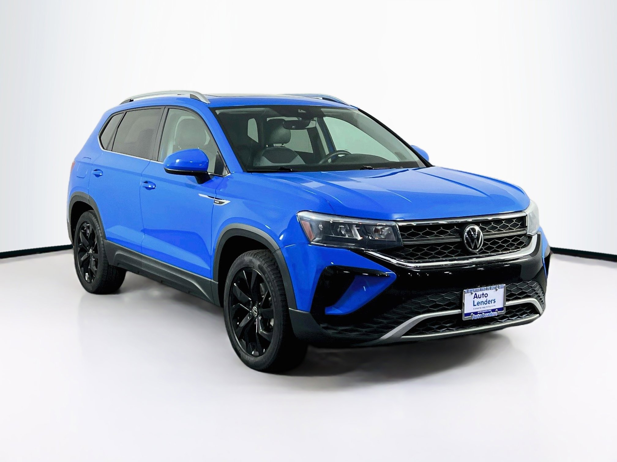 Used 2022 Volkswagen Taos SE AWD/4WD image 3