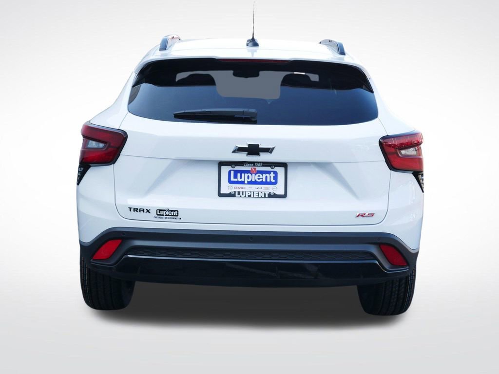 New 2026 Chevrolet Trax RS w/ Driver Confidence Package FWD image 5