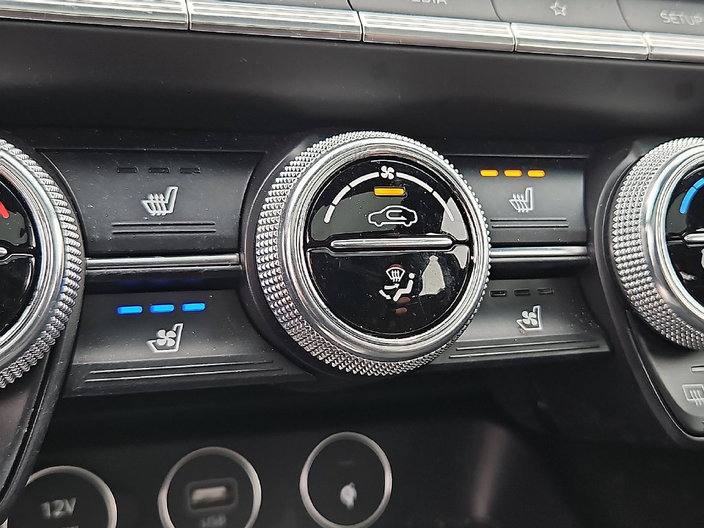 Used 2023 Genesis G70 2.0T w/ Sport Prestige Package AWD/4WD image 19
