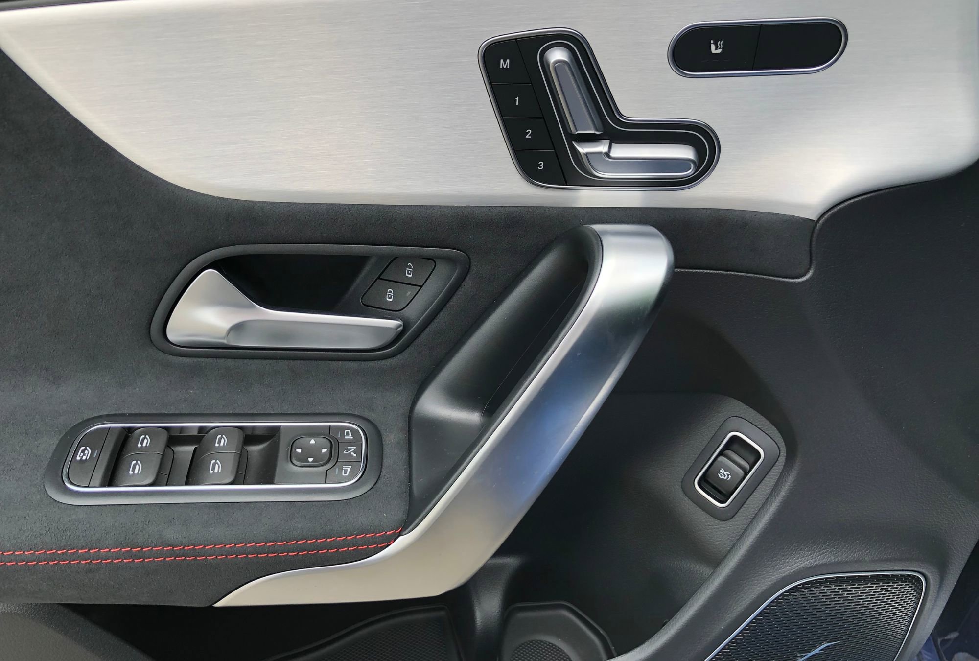 New 2025 Mercedes-Benz CLA 250 4MATIC image 12