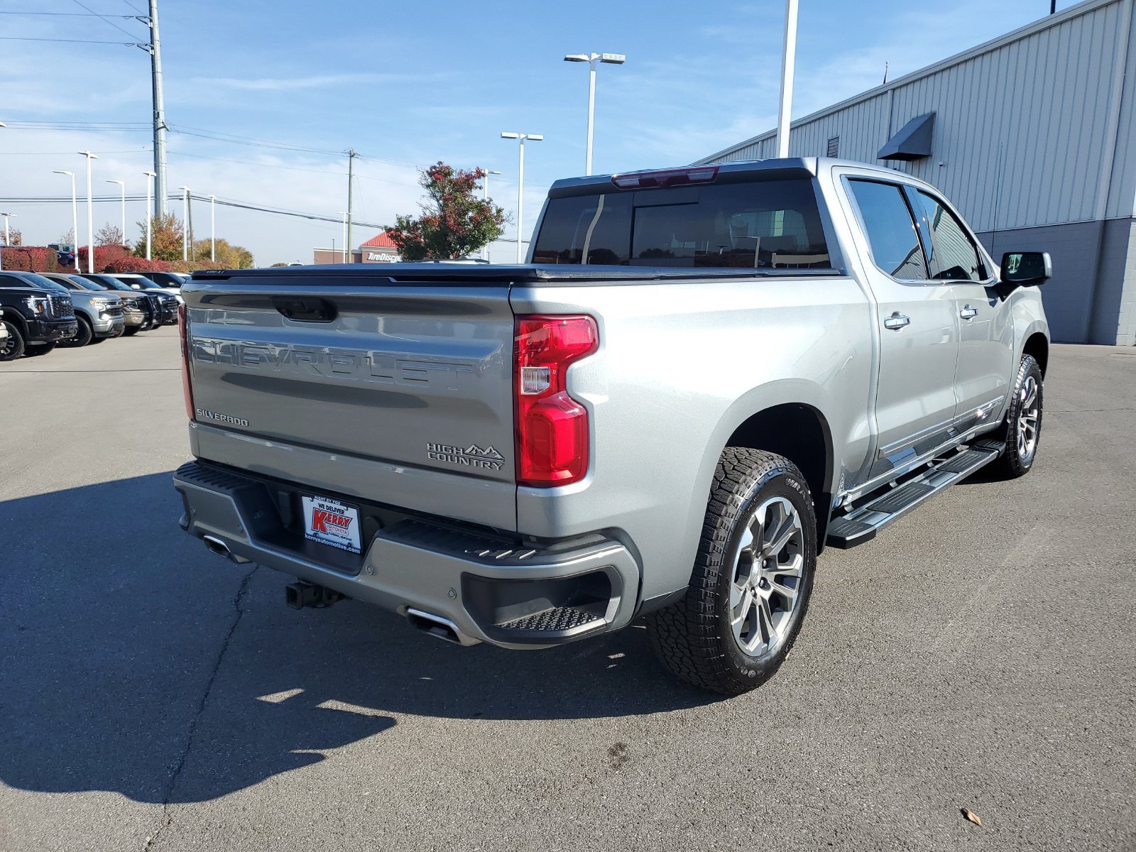 Used 2024 Chevrolet Silverado 1500 High Country AWD/4WD image 4