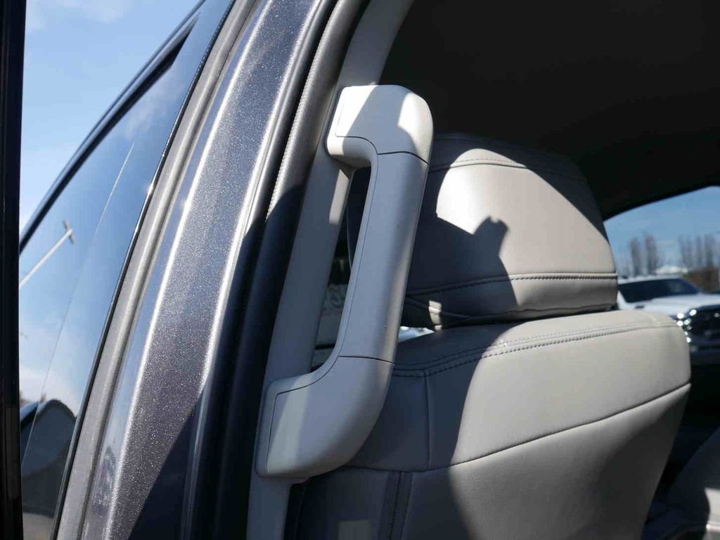 Used 2022 Toyota Tundra Limited image 17