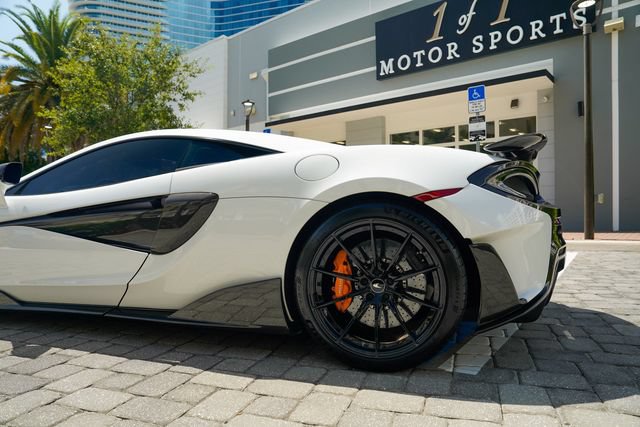 Used 2019 McLaren 600LT RWD image 17