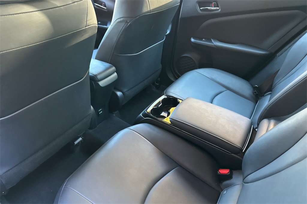 Used 2017 Toyota Prius Prime Premium image 12