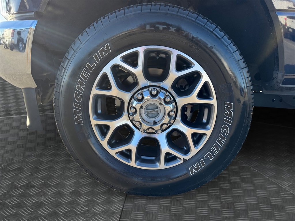 Used 2022 Ford F250 Lariat w/ Lariat Ultimate Package image 14