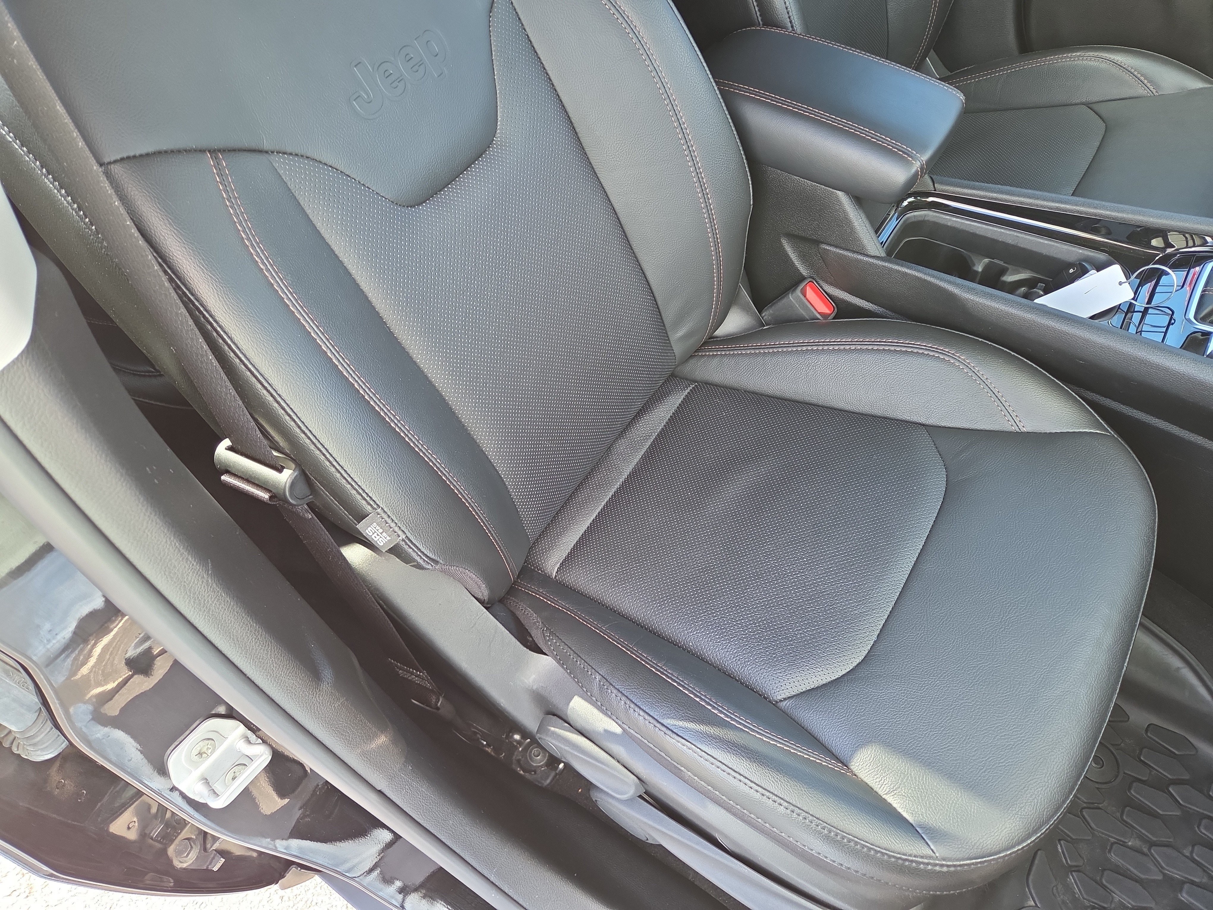 Certified 2022 Jeep Compass Limited AWD/4WD image 17