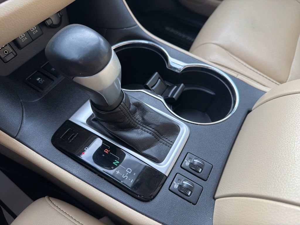 Used 2017 Toyota Highlander XLE image 36