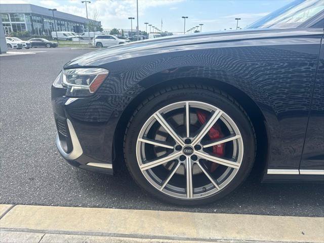 Certified 2023 Audi S8 w/ S8 Comfort Plus Package AWD/4WD image 13